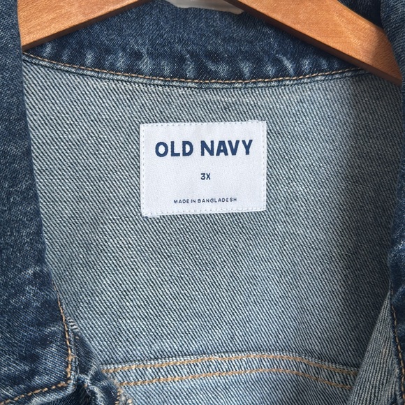Old Navy Women's Denim Jacket. Size 3x. - Picture 2 of 5